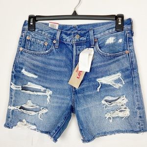 Levi’s high rise distressed button jean shorts NWT